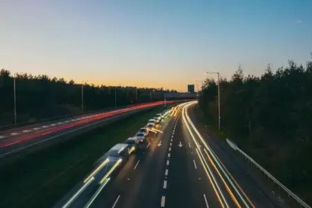 Бухарест-Крайова майже повністю автострадою та швидкісною дорогою: Міністерство транспорту відкрило для руху ще 20 км. Загалом з 121 км можна подорожувати 92 км. Завтра буде відкрито ще одну ділянку.