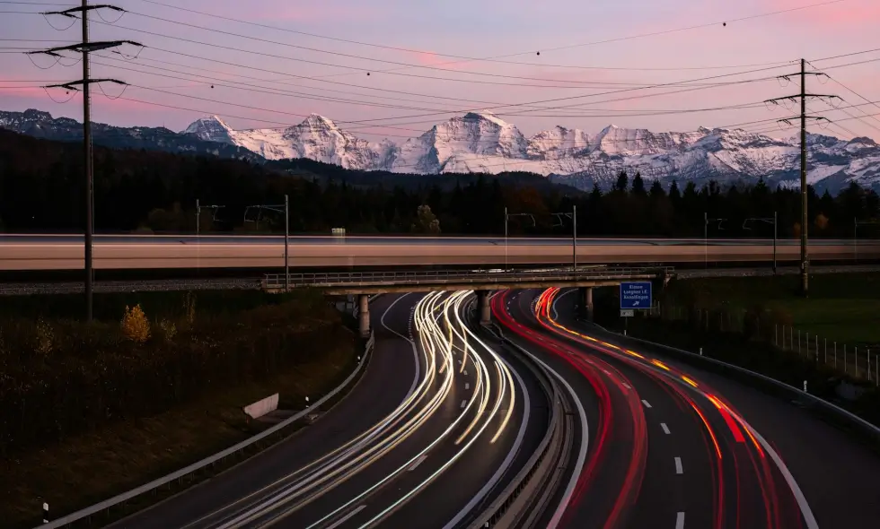 Nutzung der Schweizer Autobahnen und die Vorteile der digitalen Vignette