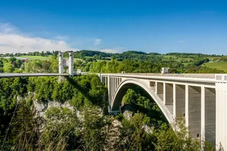 Šveicarijos greitkelių tinklas ir 2025 metų vinjetės įsigijimo tvarka